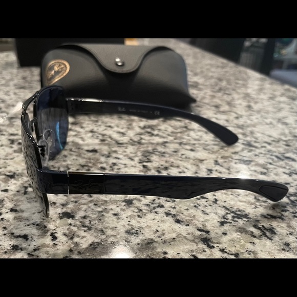 Men’s Blue Ray-Ban Sunglasses - Picture 3 of 3